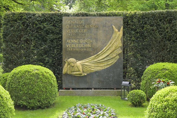 Grave of publisher Franz Burda and publisher Aenne Burda, Weingarten City Cemetery, Offenburg, Baden-Wuerttemberg, Germany, Europe