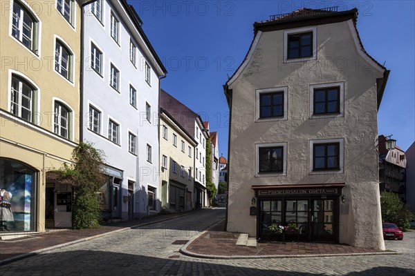 Houses and alley in the historic old town, Alte Bergstrasse, Landsberg am Lech, Upper Bavaria, Bavaria, Germany, Europe