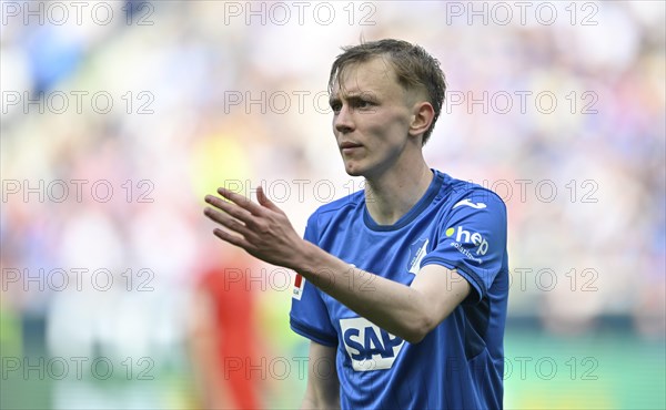 Maximilian Beier TSG 1899 Hoffenheim (14) Gesture, Gesture, PreZero Arena, Sinsheim, Baden-Wuerttemberg, Germany, Europe