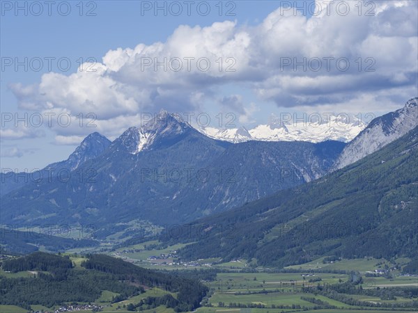 Ennstal, behind the Hohe Dachstein with glacier, near Aigen im Ennstal, Styria, Austria, Europe