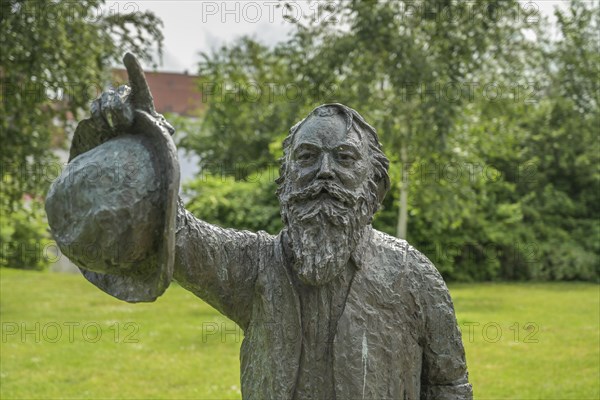Johannes Brahms monument, Obertravenbruecke, Luebeck, Lower Saxony, Germany, Europe