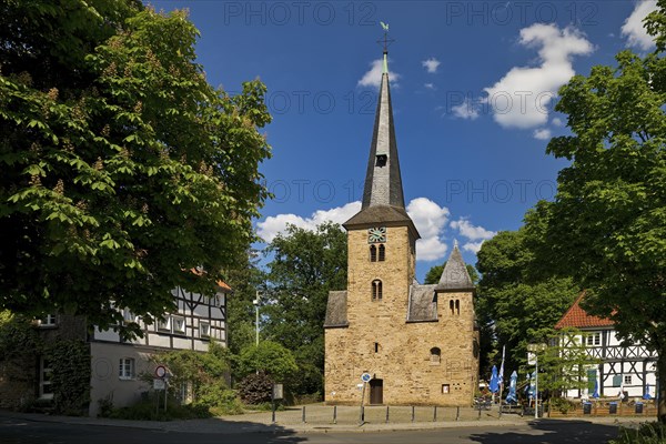 The village church in the historic village centre of Wengern, town of Wetter (Ruhr), Ruhr region, North Rhine-Westphalia, Germany, Europe