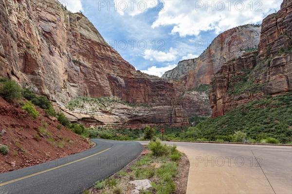 Rock formations in the rugged mountains of Zion National Park, Utah