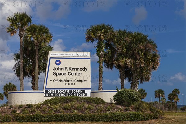 Sign to Kennedy Space Center for visitors