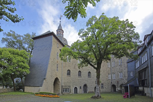Inner courtyard of the Upper Castle built in the 14th century and Siegerland Museum, Siegen, Siegerland, North Rhine-Westphalia, Germany, Europe