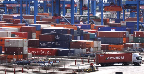 Hamburg, 19 June 2009, Container Terminal Altenwerder, Hamburger Hafen und Logistik AG, HHLA, Hamburg, Germany, Europe