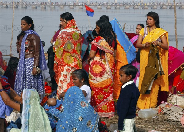 Allahabad, India, 20.01.2010, Hindus gather for the Magh Mela in Allahabad to take a holy dip at the Sangam, the confluence of the Ganges, Yamuna and Saraswati rivers, Asia