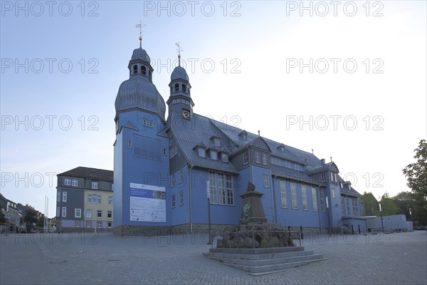 Baroque blue Market Church of the Holy Spirit, largest wooden church in Germany, blue, record, Clausthal, Clausthal-Zellerfeld, Harz, Lower Saxony, Germany, Europe