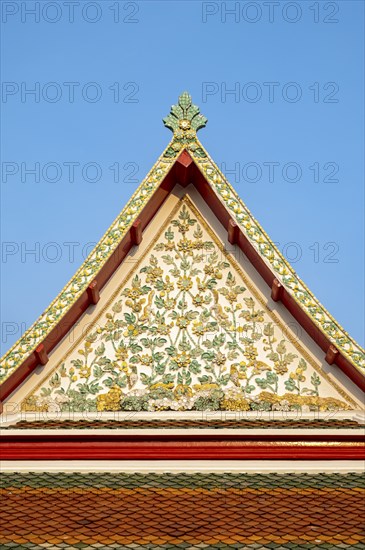 Architectural detail, roof, Wat Pho complex, Bangkok, Thailand, Asia