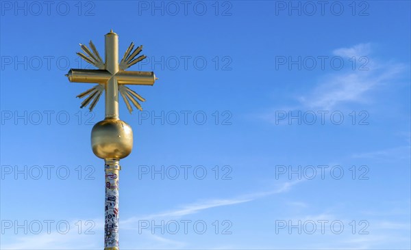 Summit cross on the Zugspitze, Garmisch-Partenkirchen, Werdenfelser Land, Bavaria, Germany, Europe