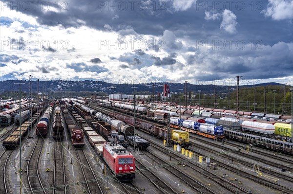The Hagen-Vorhalle marshalling yard, one of the 9 largest in Germany, is located on the Wuppertal-Dortmund railway line and has 40 directional tracks on which goods trains are assembled, North Rhine-Westphalia, Germany, Europe