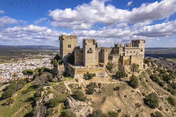 The castle Castillo de Almodovar del RÃo and the village Almodovar del RÃo, Andalusia, Spain, Europe