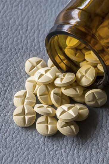 Medicines, medicine, tablets with glass jar