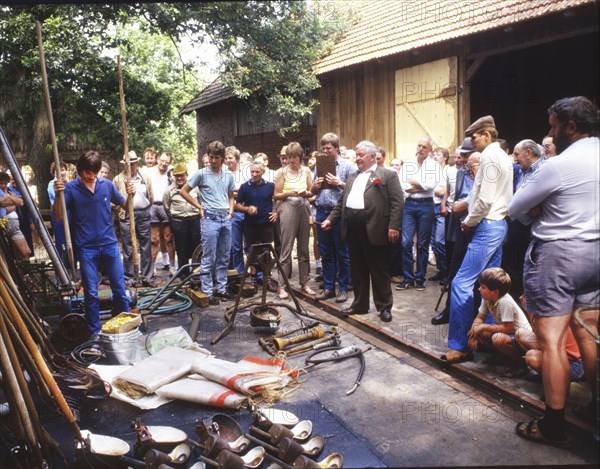 DEU, Germany: The historical slides from the times 80-90s events and persons from politics, culture, working life, medicine a.o. Münsterland. Auction of a farm
