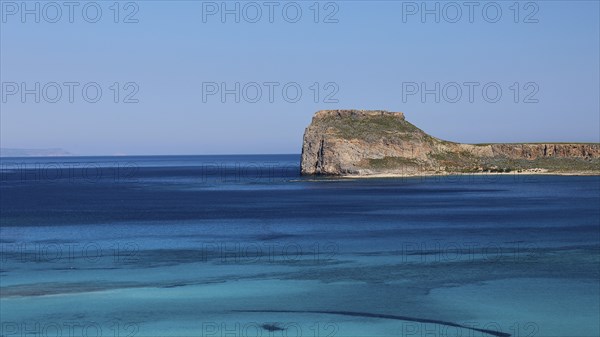 Blue sea with an island and clear sky, Venetian Sea Fortress, Gramvoussa, Gramvoussa Peninsula, Pirate Bay, Balos, Lagoon, Northwest Crete, Crete, Greek Islands, Greece, Europe
