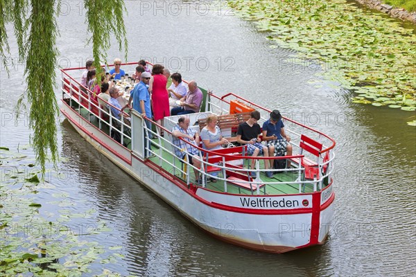 Leipzig, water hiking on the Karl Heine Canal