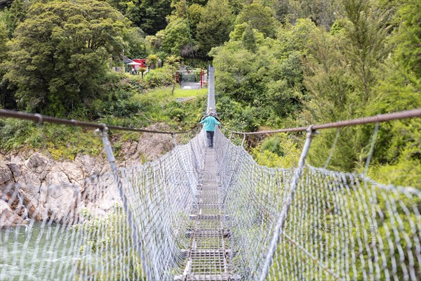 Buller Gorge Swingbridge, Buller River, Murchison, Neuseeland