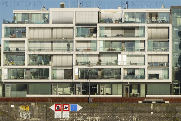 Office and residential building, Rheinauhafen, Cologne, North Rhine-Westphalia, Germany, Europe