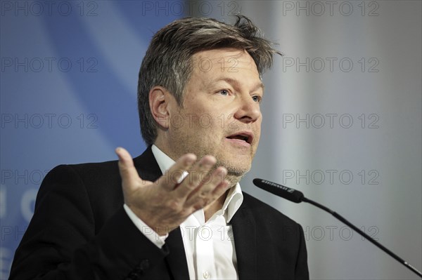 Robert Habeck, Federal Minister for Economic Affairs and Climate Protection and Vice Chancellor, in a press statement following the joint meeting with the security and defence industry. Berlin, 27.03.2024