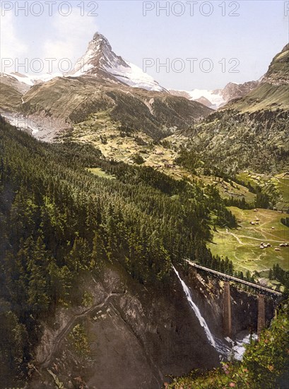 Das Matterhorn und die Findelenbachbrücke, Wallis, Alpen, Schweiz / The Matterhorn and the Findelenbach Bridge, Valais, Alps of, Switzerland, Historic, digitally restored reproduction from a 19th century original, Record date not stated, Europe