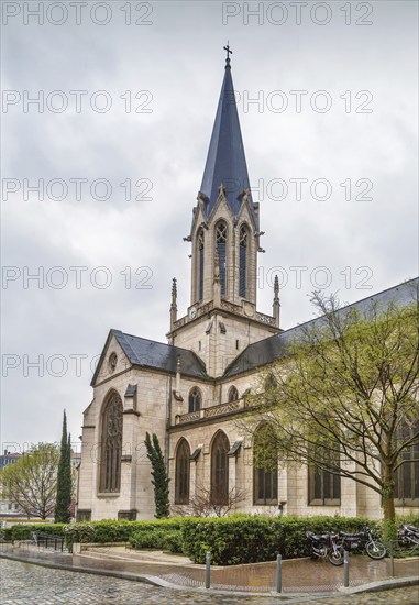 Eglise Saint-Georges (Church of St. George) is a Roman Catholic church located in Lyon, France, Europe