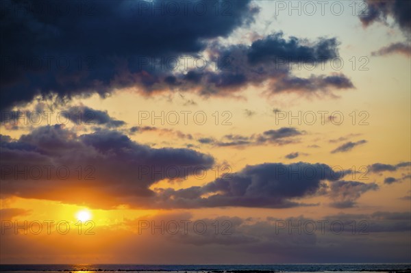 Sunset, Flic en Flac Beach, beach, west coast, Indian Ocean, island, Mauritius, Africa