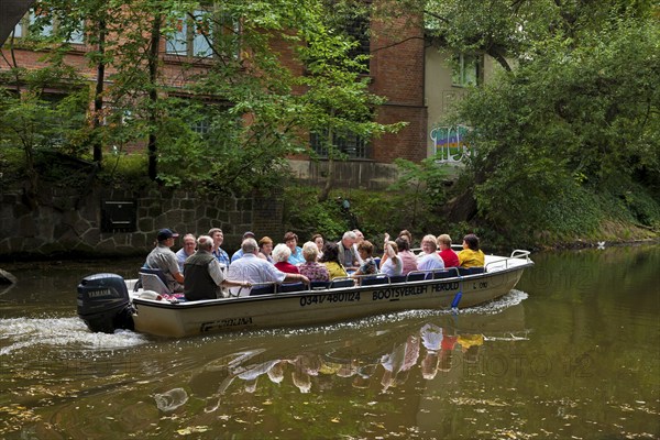 Leipzig, water hiking on the Karl Heine Canal