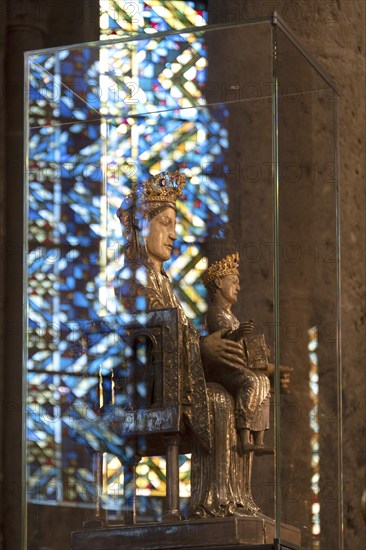 Orcival. Vierge en majesté from the 12th century in the Basilica of Notre-Dame d'Orcival, Puy-de-Dôme, Auvergne-Rhône-Alpes, France, Europe