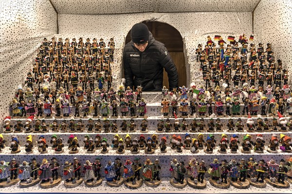 Stand with original Zwetschgenmännla at the Christkindlesmarkt, Nuremberg, Middle Franconia, Bavaria, Germany, Europe