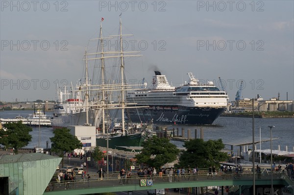 Europe, Germany, Hamburg, Elbe, harbour, passenger ship Mein Schiff 1, Hamburg, Hamburg, Federal Republic of Germany, Europe