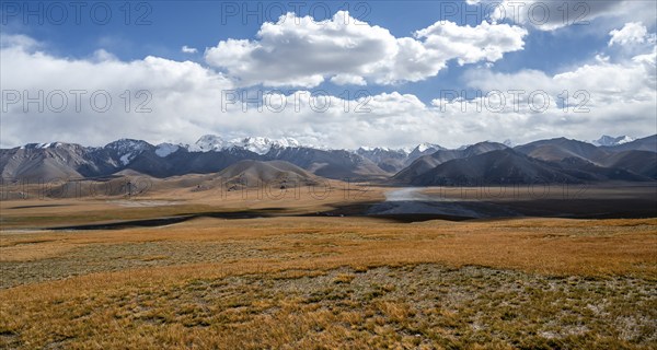 Plateau, Ak Shyrak Mountains, near Kumtor, Kara-Say, Tian Shan, Kyrgyzstan, Asia
