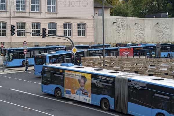 Wuppertal, central bus station, at the main railway station, 5 platforms with 18 stops for WSW buses, right next to the railway tracks, Wuppertal, North Rhine-Westphalia, Germany, Europe