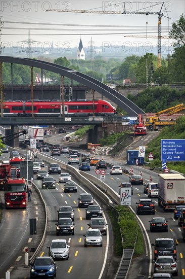 Motorway construction site, reconstruction of the Herne motorway junction, A42 and A43, new construction of a railway overpass, new four-track bridge over the A43, one of five new buildings, Herne, North Rhine-Westphalia, Germany, Europe