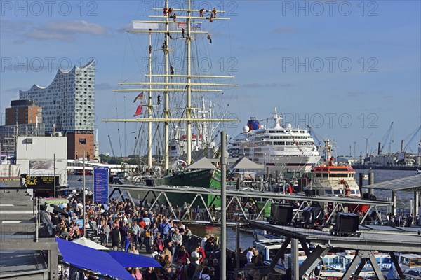 Europe, Germany, Hamburg, Landungsbrücken, Rickmer Rickmers, Passenger ship Europa, View of the Elbe Philharmonic Hall concert hall, Europe