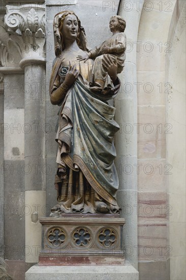 Magdeburg cathedral, Blessed Virgin Mary statue holding the Christ in her arms, Magdeburg, Saxony Anhalt, Germany, Europe