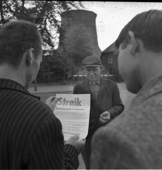 DEU, Germany, Dortmund: Personalities from politics, economy and culture from the years 1965-71, Ruhr area. Miners' strike ca. 1965, IGBE, Europe