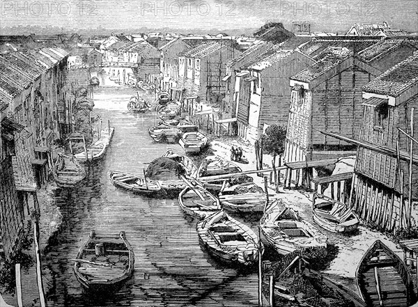 Japan in the late Middle Ages, Boats and houses on the canal to Jedo, the former name of the Japanese capital Tokyo, Illustration from 1870, Historical, digital reproduction of an original from the 19th century