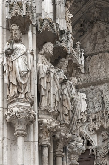 Sculptures of saints on the Gothic entrance portal, 1385-1415, Regensburg St Peter's Cathedral, construction began in 1273, Regensburg, Upper Palatinate, Bavaria, Germany, Europe