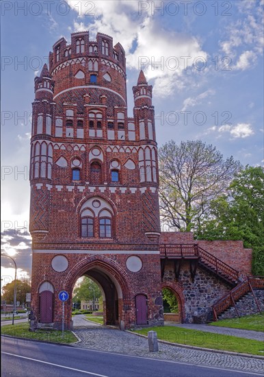 The historic Uenglinger Tor in front of the old town centre of Stendal in the Altmark. Hanseatic city of Stendal, Saxony-Anhalt, Germany, Europe