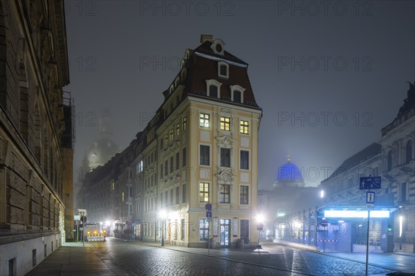 Dresden's Old Town shrouded in November fog. Rampische Straße, foggy atmosphere in Dresden, Dresden, Saxony, Germany, Europe