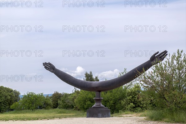 Bronze artwork at the Chateau de Lacoste, castle of the Marquis de Sade, Luberonin, Provence-Côte d'Azur, France, Europe