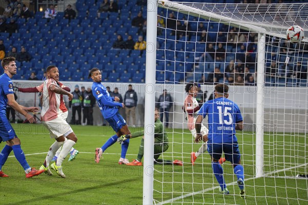 Football UEFA Europa League, 2024/25 season, matchday 4: TSG Hoffenheim v Olympique Lyon. Picture: Lyon take a 2-1 lead in stoppage time with a goal from Alexandre Lacazette (10)
