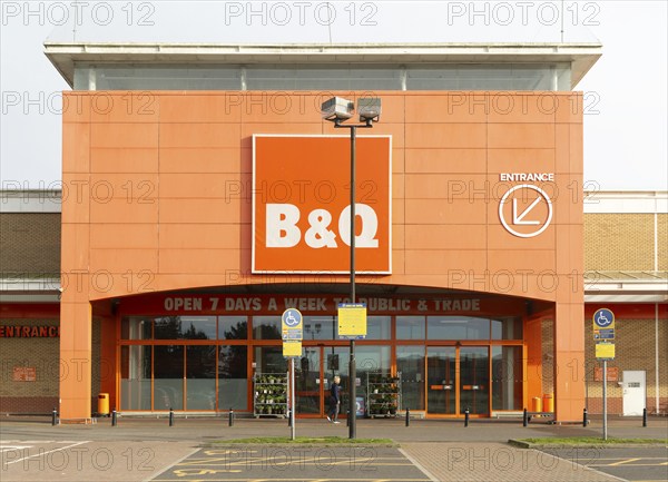 B&Q DIY superstore warehouse shop, Euro Retail Park, Ipswich, Suffolk, England, UK