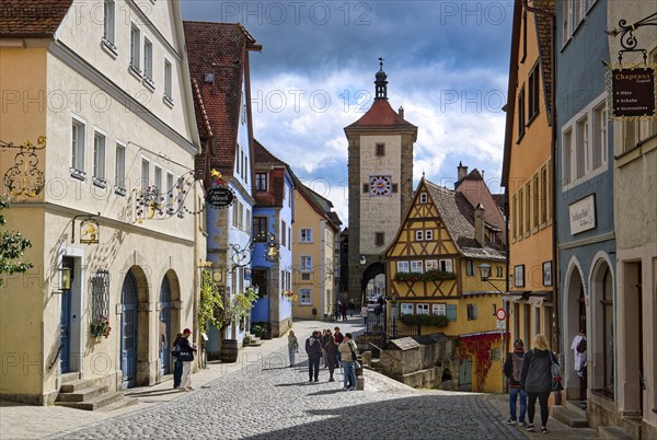 Plönlein, historic neighbourhood in the old town of Rothenburg ob der Tauber, with half-timbered houses. Rothenburg, Bavaria, Germany, Europe