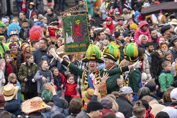 Rose Monday parade in Düsseldorf, groups of carnival societies and other participants in the street carnival, North Rhine-Westphalia, Germany, Europe
