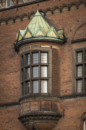Brick façade, bay window, town hall in the National Romantic style by Martin Nyrop, Town Hall Square, Rathausplatz or Rådhuspladsen, Copenhagen, Denmark, Europe