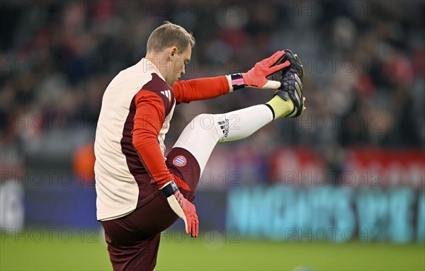 Goalkeeper Manuel Neuer FC Bayern Munich FCB (01) warming up, Champions League, Allianz Arena, Munich, Bavaria, Germany, Europe