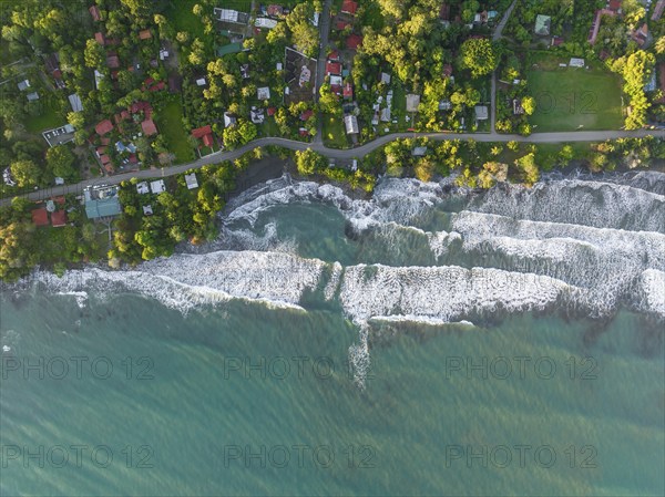 Top-down, aerial view, view of settlement and houses on the coast, Cahuita, Limón, Costa Rica, Central America