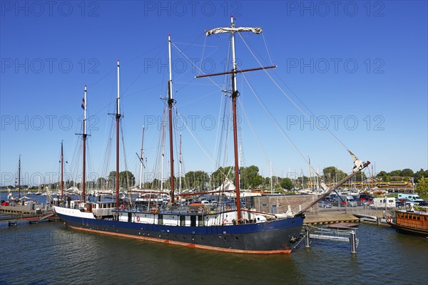 Old sailing ship, traditional sailing ship in the harbour of Enkhuizen, North Holland, West Friesland, Netherlands