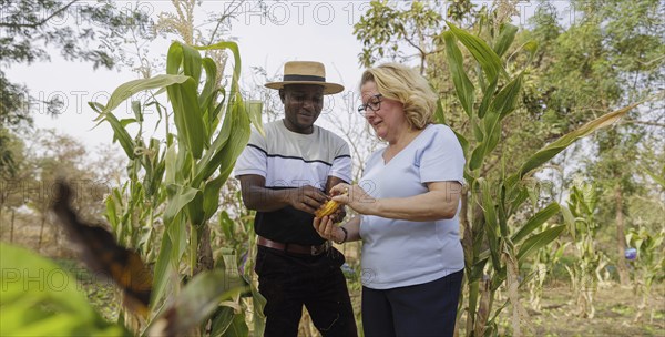 From left: Abdoul Razal Belemgnegre, head of the training centre and Svenja Schulze (SPD), Federal Minister for Economic Cooperation and Development visits the agroecological training centre Centre Beo-Noree in Beo-Noree, 04.03.2024.Photographed on behalf of the Federal Ministry for Economic Cooperation and Development